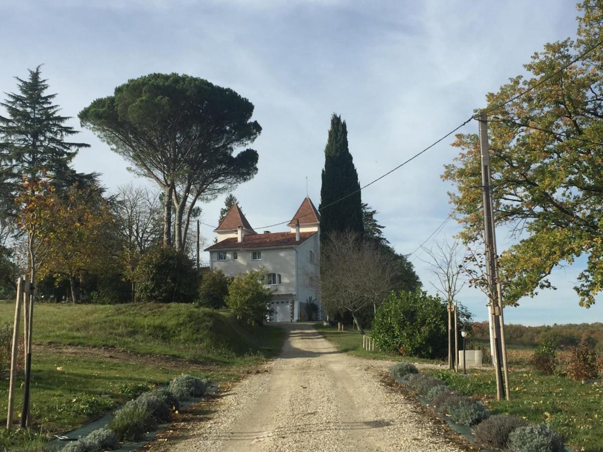 Domaine Des Peyries - Chambres Et Table D'Hotes Saint-Barthelemy-d'Agenais Екстериор снимка
