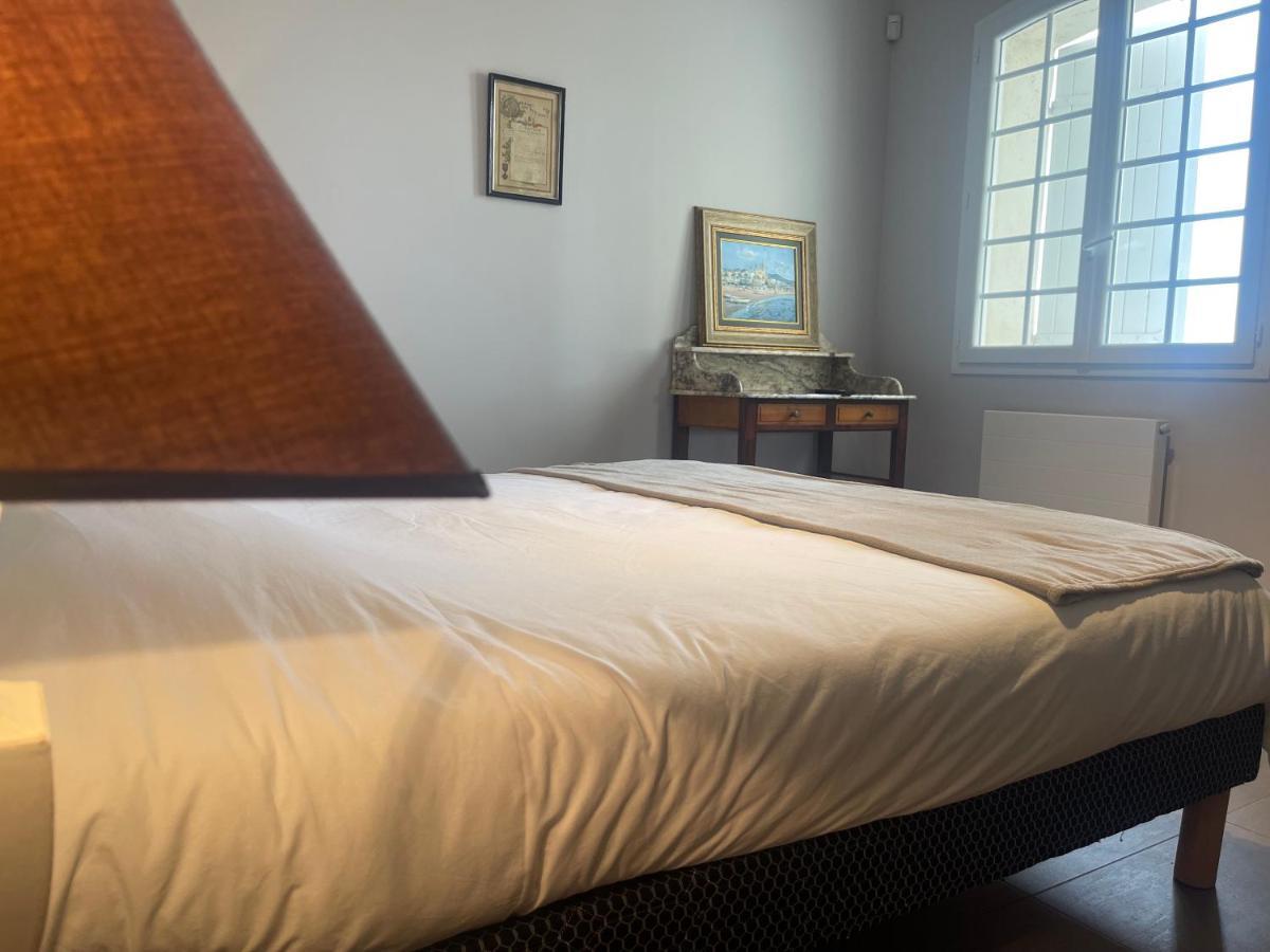 Domaine Des Peyries - Chambres Et Table D'Hotes Saint-Barthelemy-d'Agenais Екстериор снимка